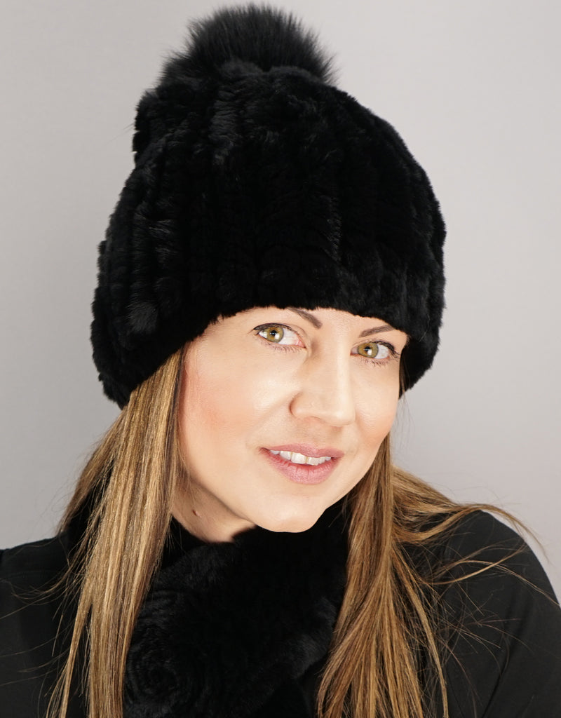 Classic Pom Pom Hat - Black