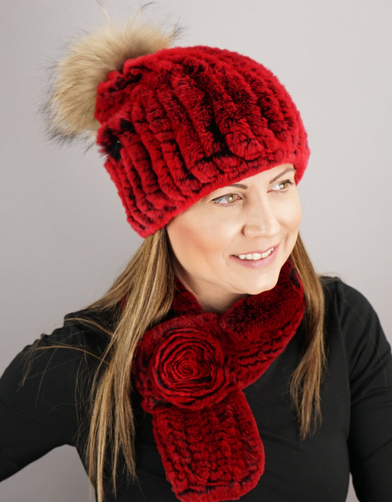Classic Pom Pom Hat - Red Black