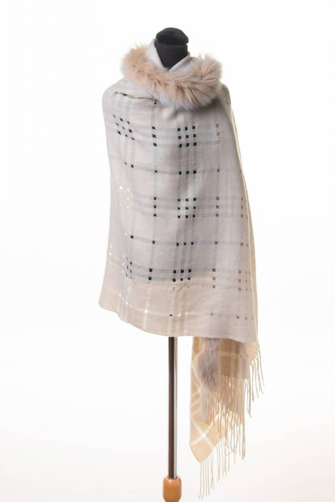 Cashmere Perforated Shawl- Ivory / Blush Fox