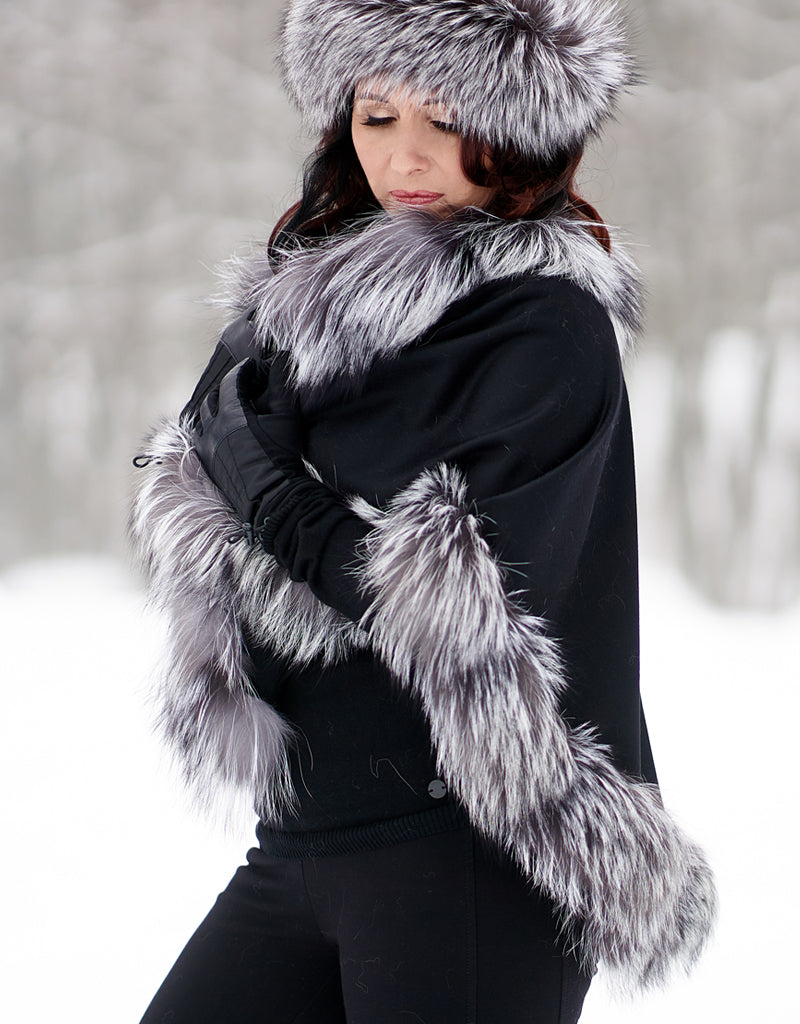 Petite Cashmere Cape - Black/ Silver