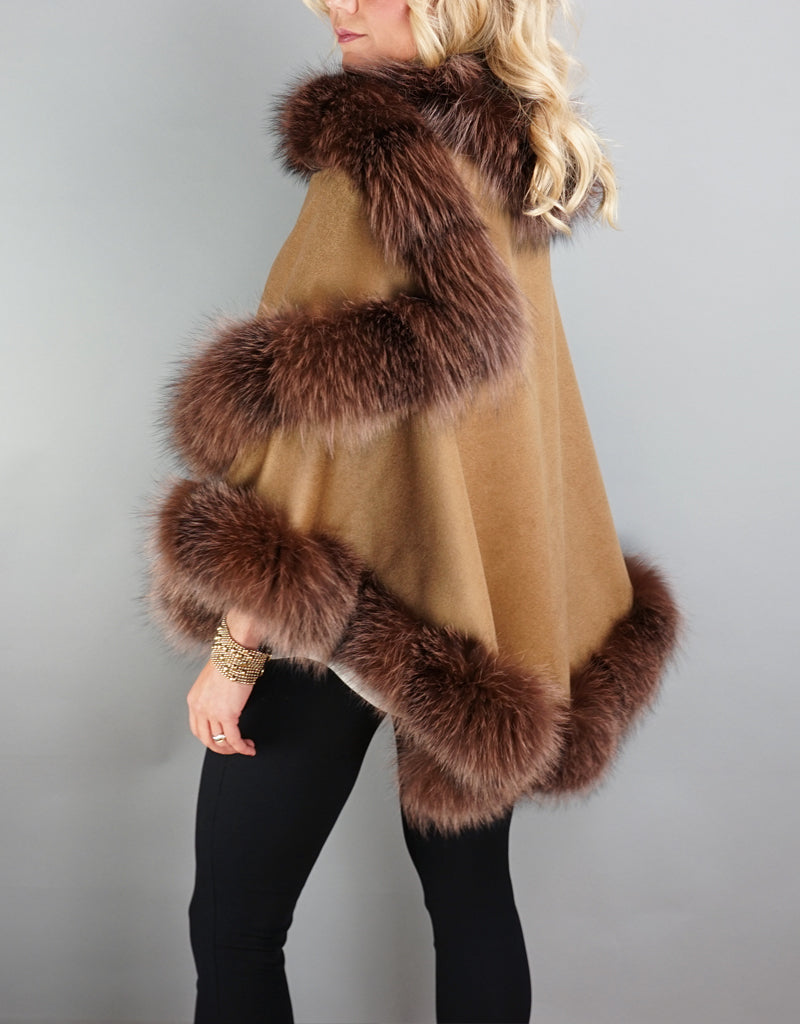 Cashmere Medium Round Cape - Pink